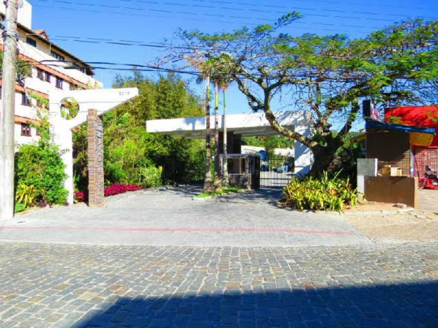 Praia De Bombinhas Res Solar Das Bromelias Exterior foto